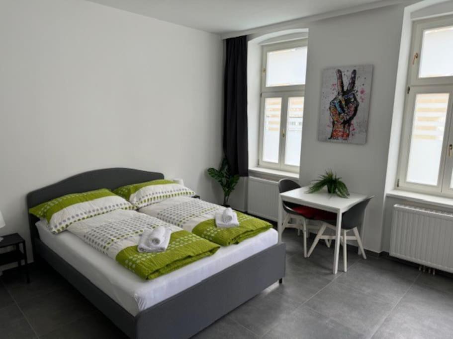 Klein Aber Fein Mit Terrasse Apartment Wina Bagian luar foto