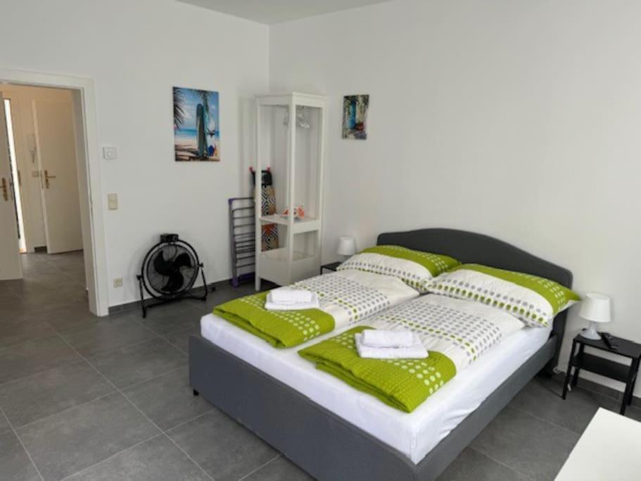 Klein Aber Fein Mit Terrasse Apartment Wina Bagian luar foto