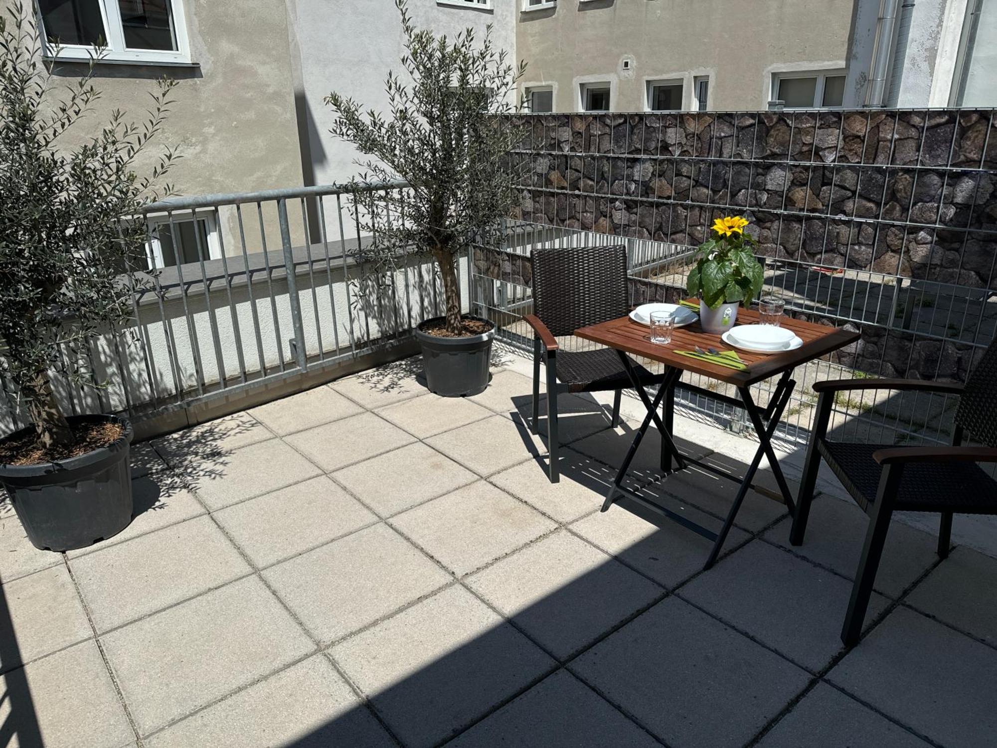 Klein Aber Fein Mit Terrasse Apartment Wina Bagian luar foto
